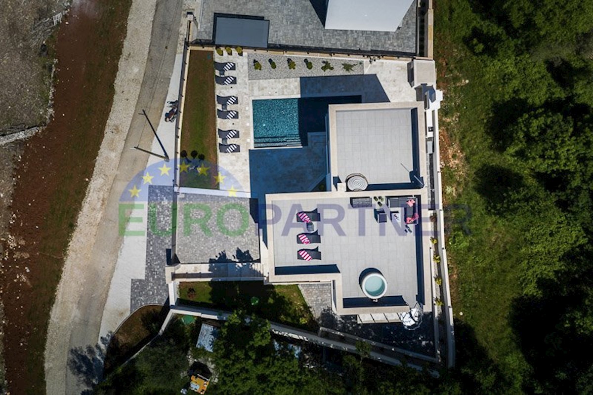 Haus Zu verkaufen - ISTARSKA  MARČANA 