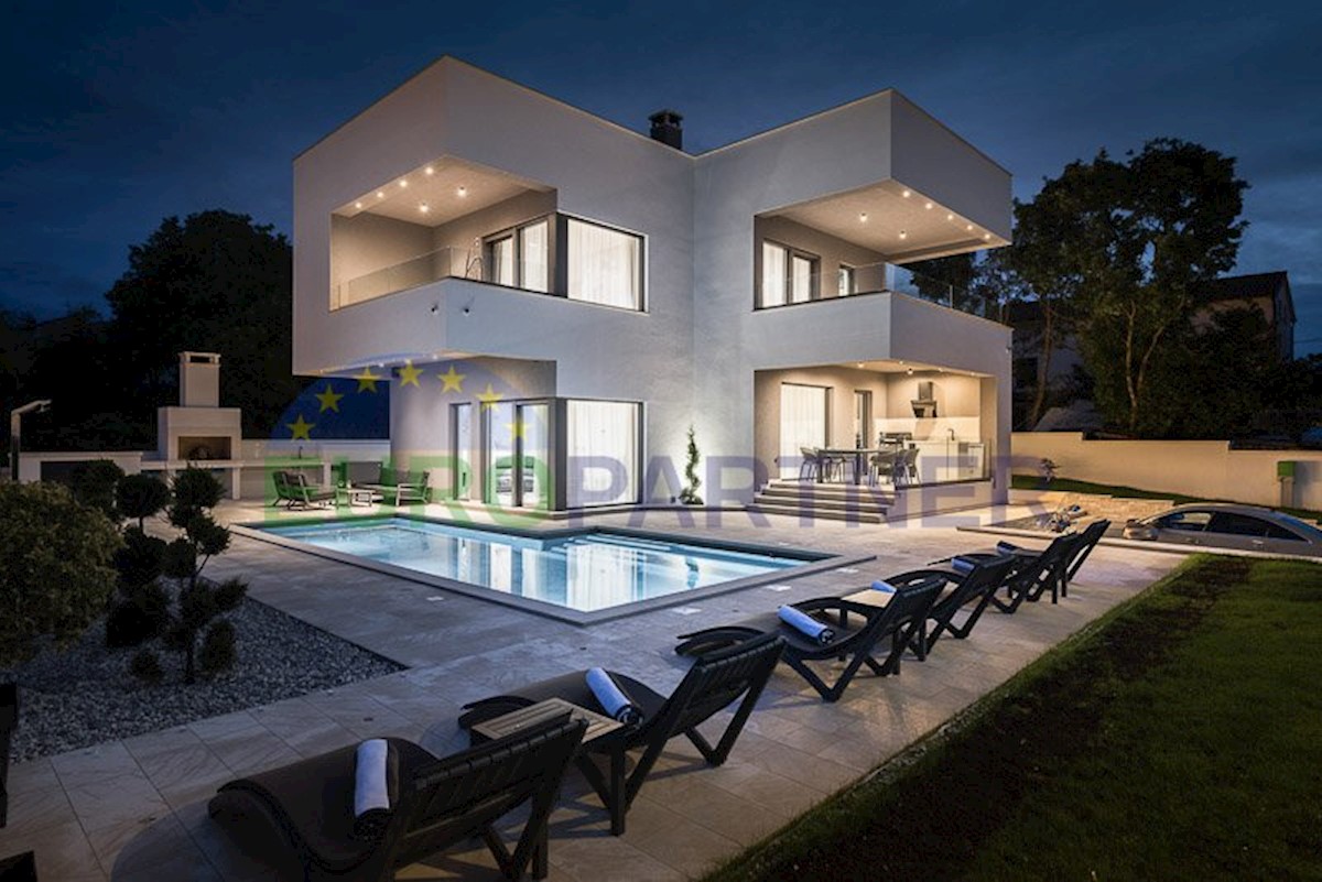 Haus Zu verkaufen - ISTARSKA  MARČANA 