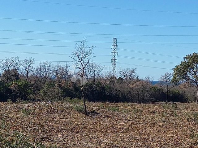 Grundstück zu verkaufen 750 m² – Peroj