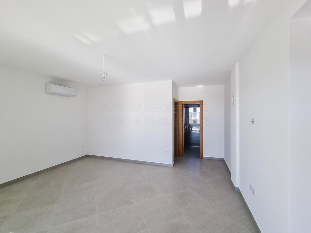 Flat For sale - ŠIBENSKO-KNINSKA  PRIMOŠTEN 