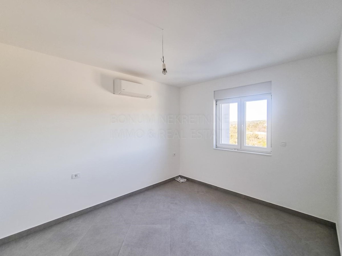 Apartment Zu verkaufen - ŠIBENSKO-KNINSKA  PRIMOŠTEN 