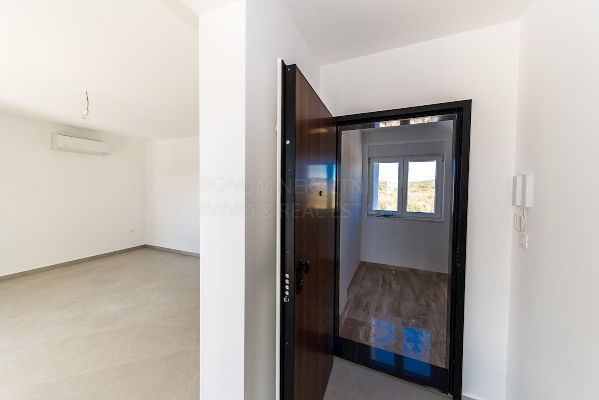 Apartmán Na predaj - ŠIBENSKO-KNINSKA  PRIMOŠTEN 