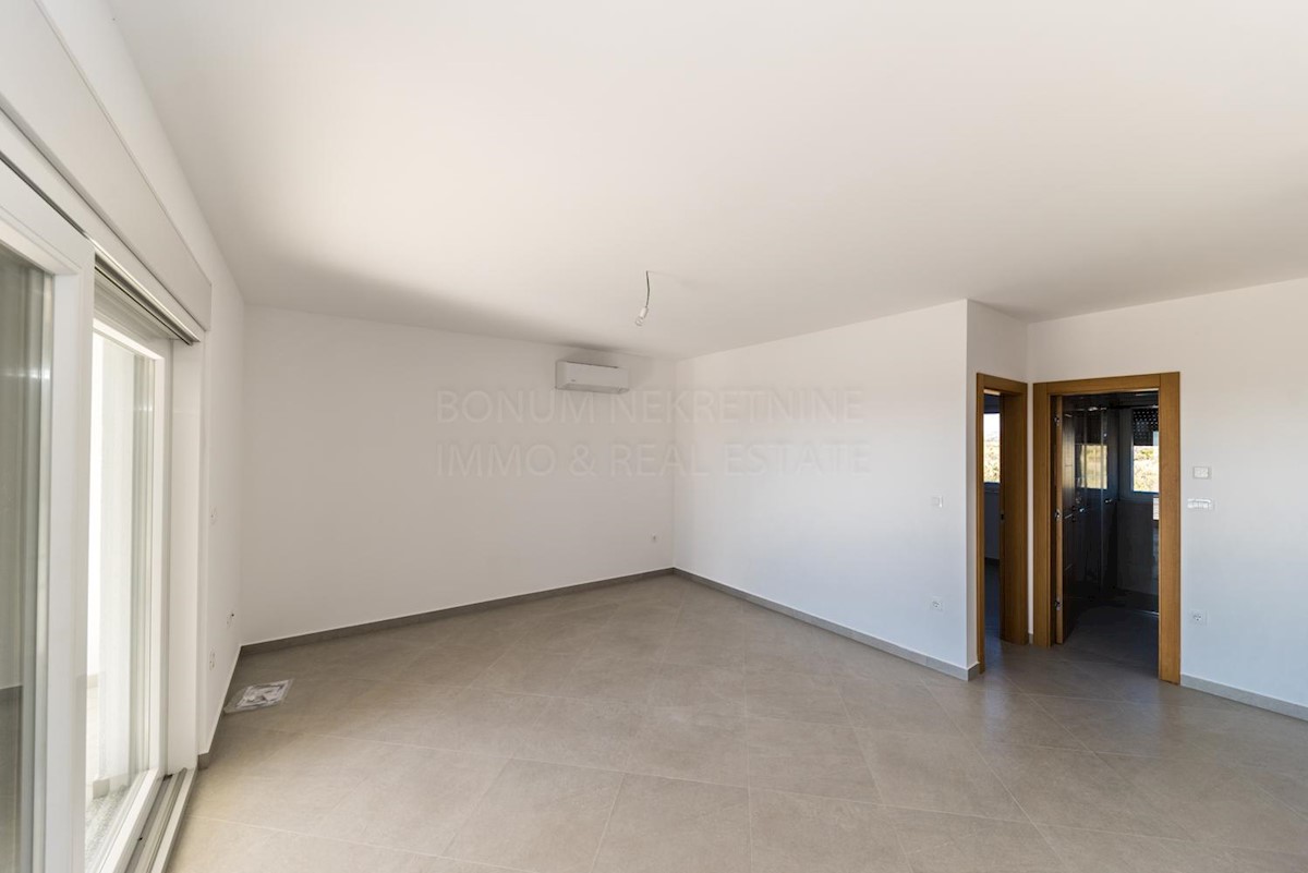 Flat For sale - ŠIBENSKO-KNINSKA  PRIMOŠTEN 