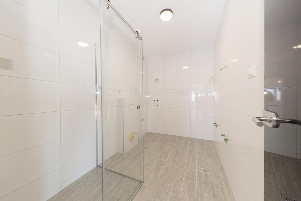 Flat For sale - ŠIBENSKO-KNINSKA  PRIMOŠTEN 