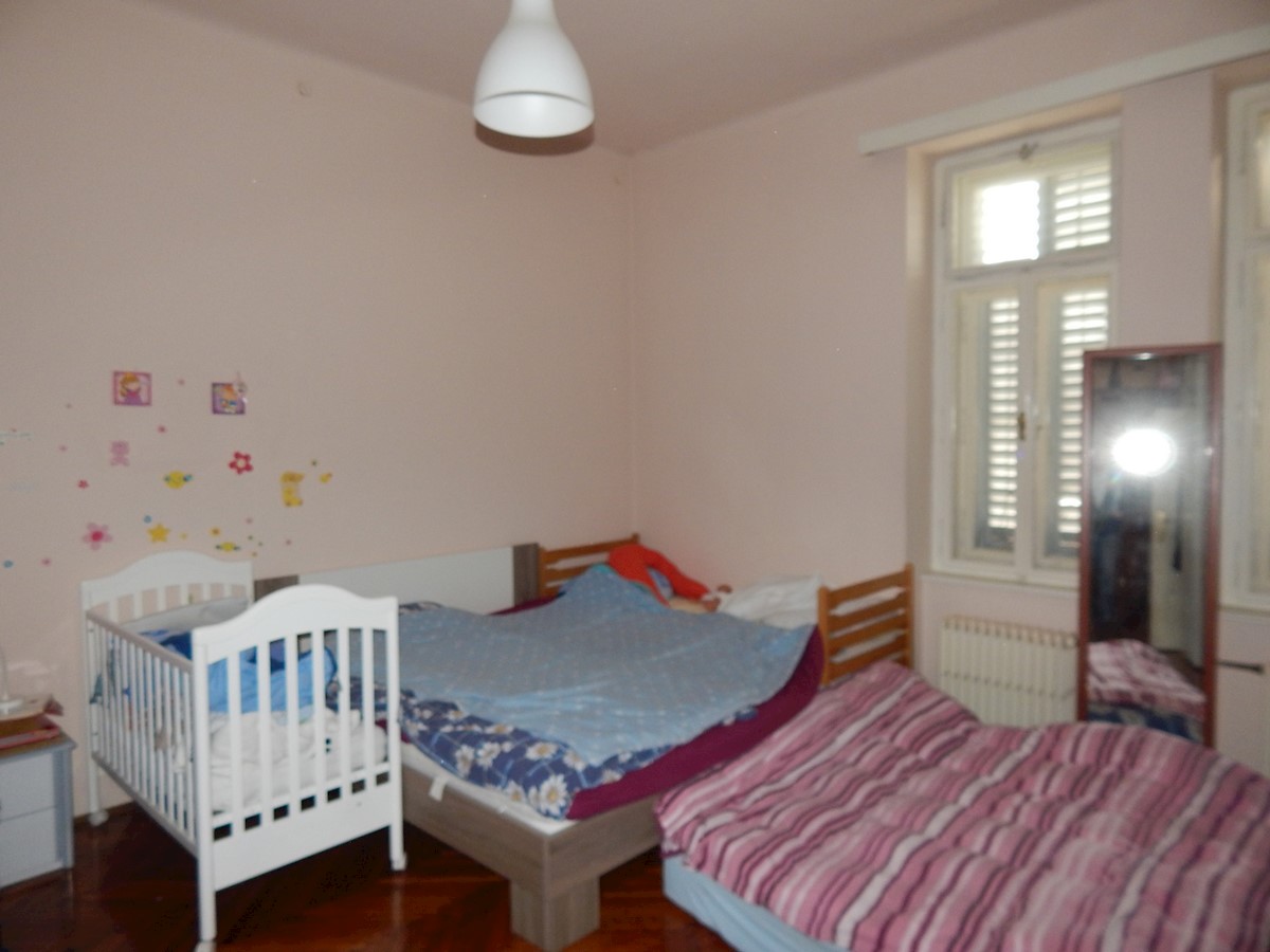 Stan Na prodaju - PRIMORSKO-GORANSKA  OPATIJA 