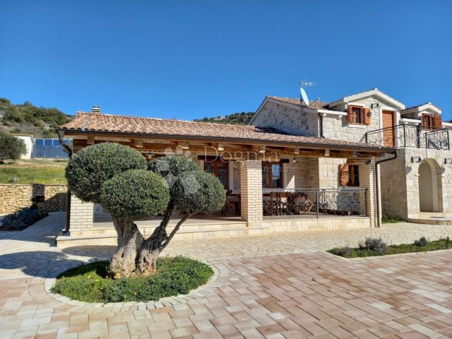 House For sale - šibensko-kninska Vodice - foto 2/75
