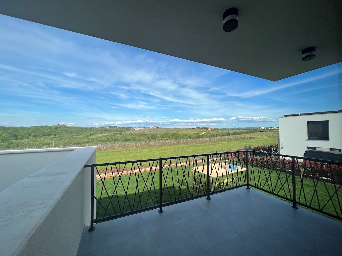 House For sale - ISTARSKA NOVIGRAD