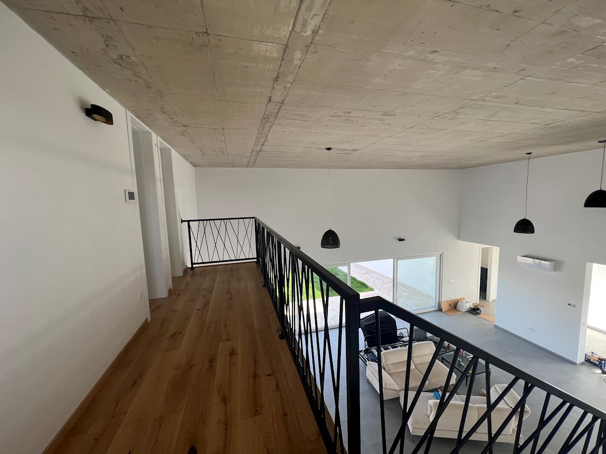 House For sale - ISTARSKA NOVIGRAD