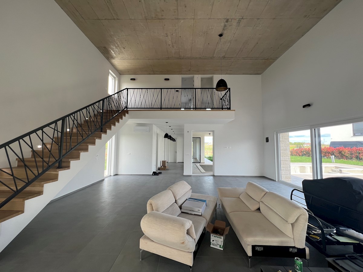 House For sale - ISTARSKA NOVIGRAD