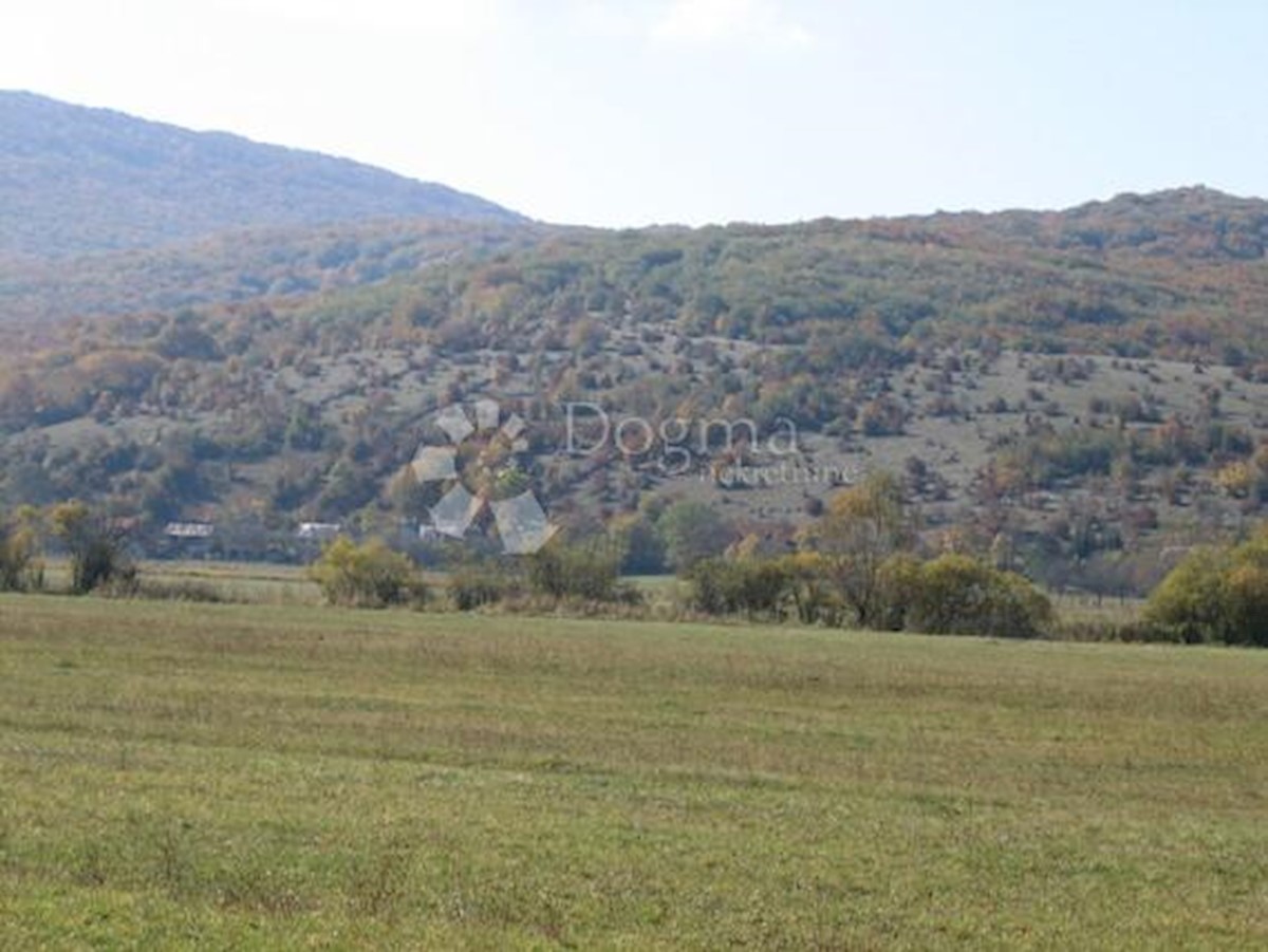 Casa In vendita - LIČKO-SENJSKA  PLITVIČKA JEZERA 