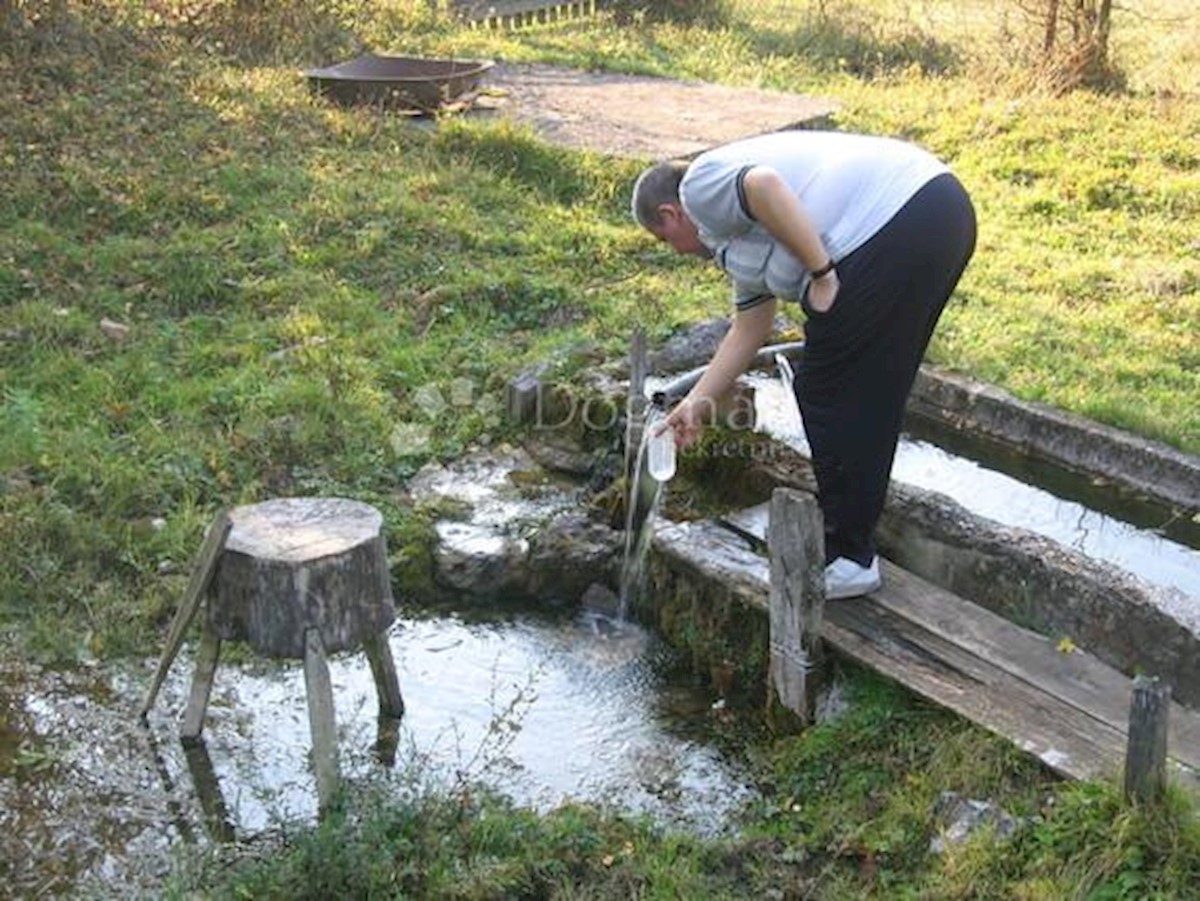 Casa In vendita - LIČKO-SENJSKA  PLITVIČKA JEZERA 
