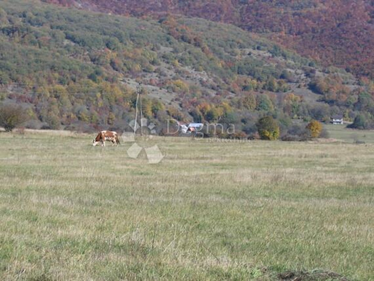Casa In vendita - LIČKO-SENJSKA  PLITVIČKA JEZERA 