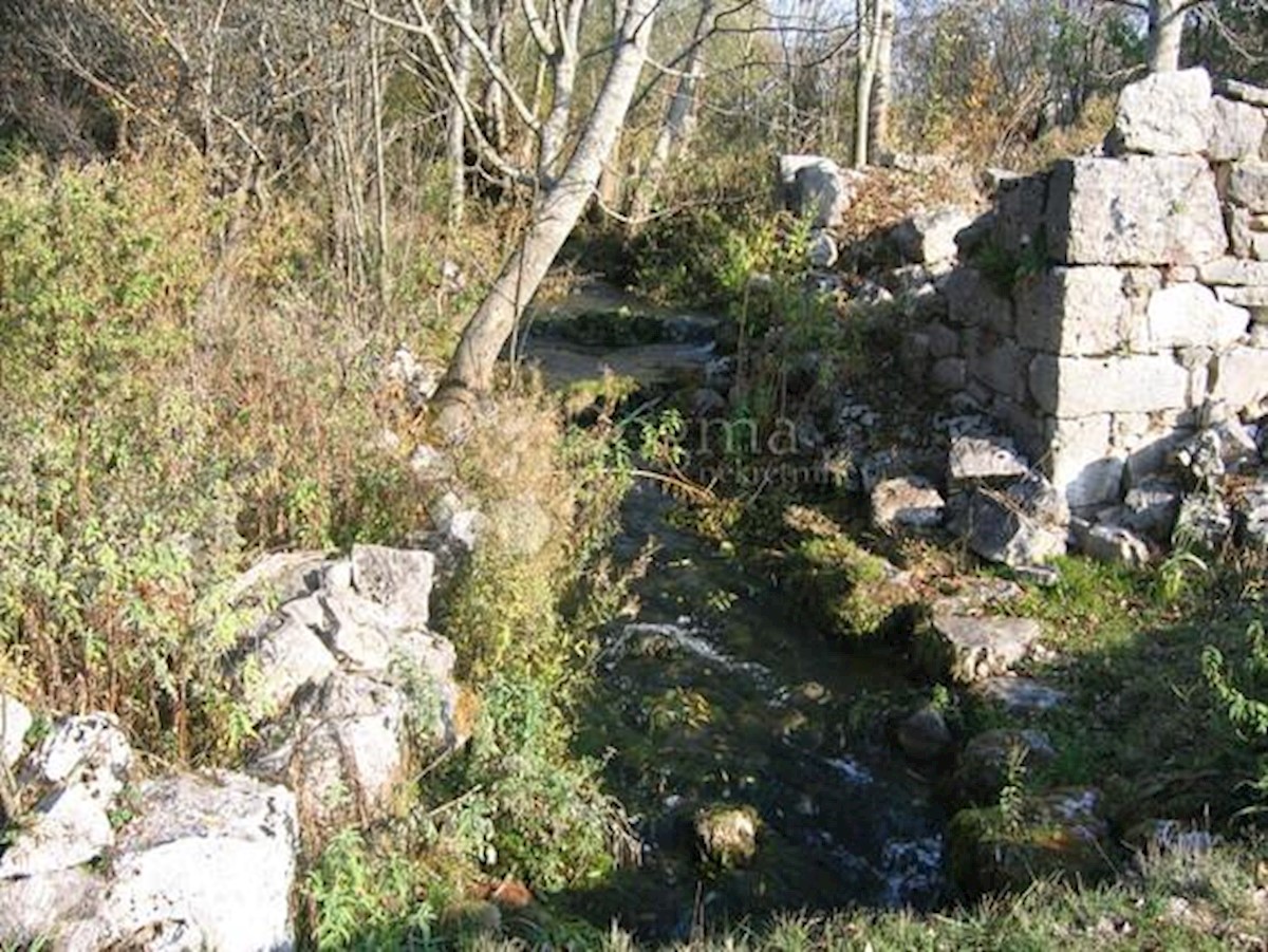 Casa In vendita - LIČKO-SENJSKA  PLITVIČKA JEZERA 