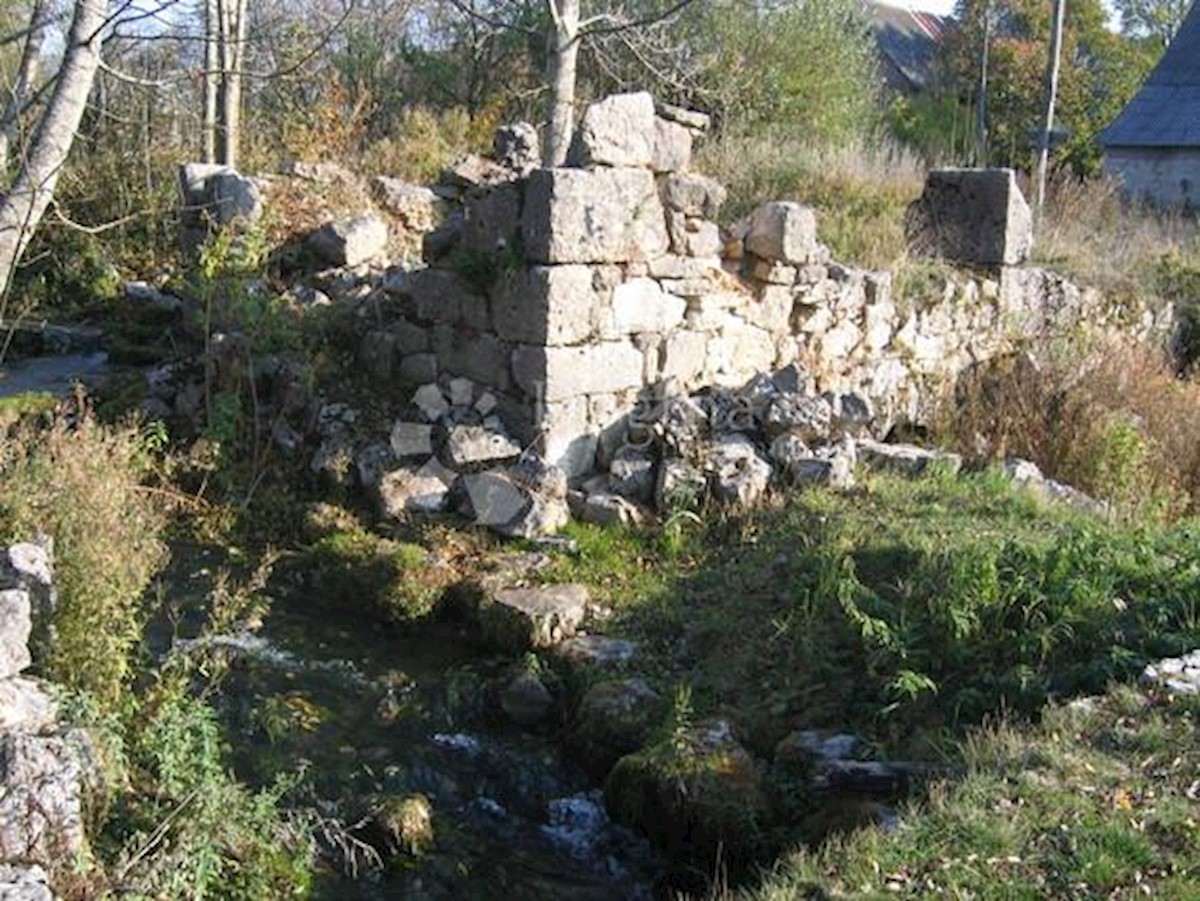 Casa In vendita - LIČKO-SENJSKA  PLITVIČKA JEZERA 