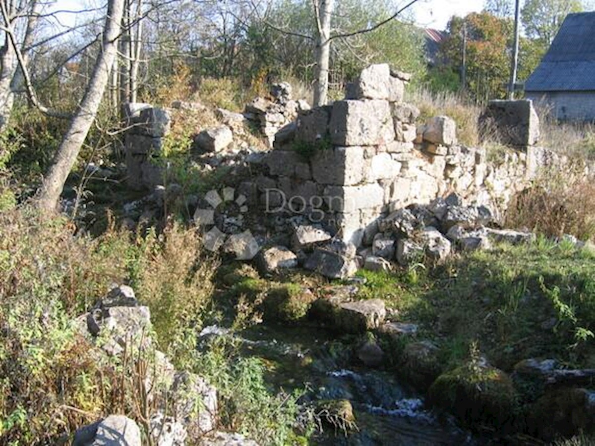 Casa In vendita - LIČKO-SENJSKA  PLITVIČKA JEZERA 