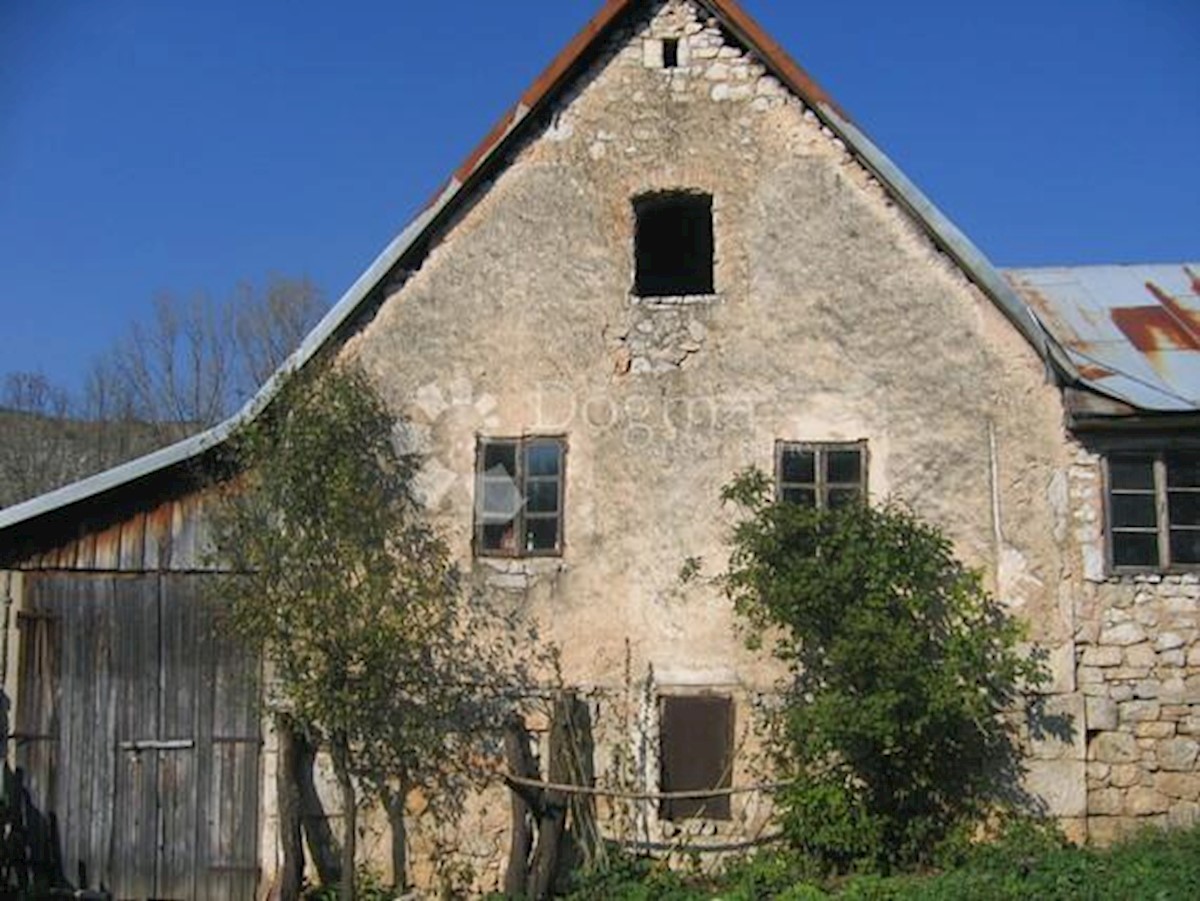 Casa In vendita - LIČKO-SENJSKA  PLITVIČKA JEZERA 