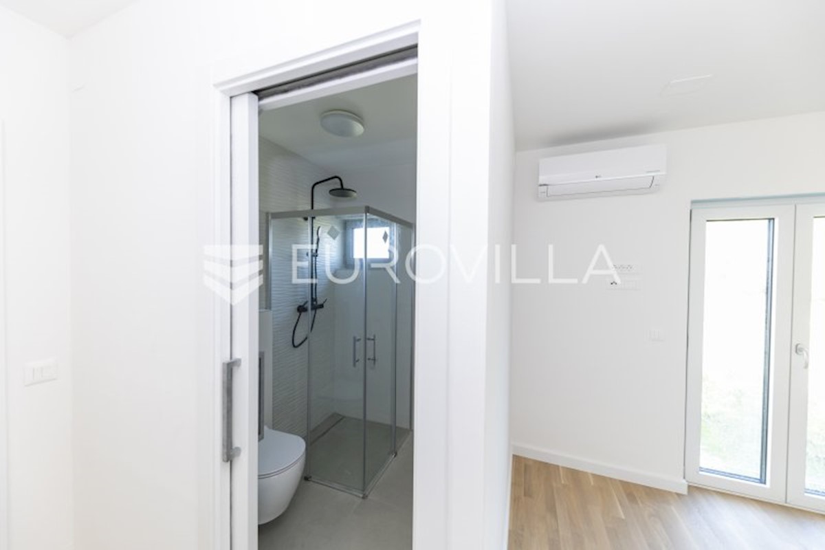 Appartement À vendre - ZADARSKA  ZADAR 