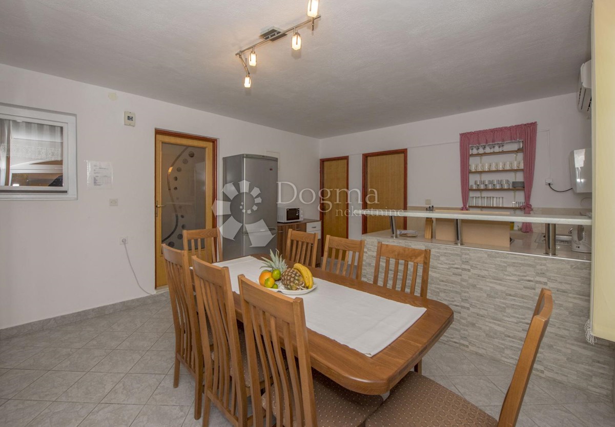 House For sale - ŠIBENSKO-KNINSKA  ROGOZNICA 