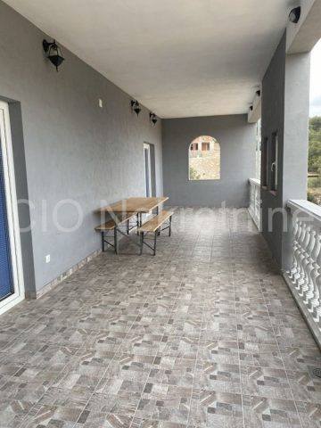 Hiša Naprodaj - Splitsko-dalmatinska Supetar - foto 2/3