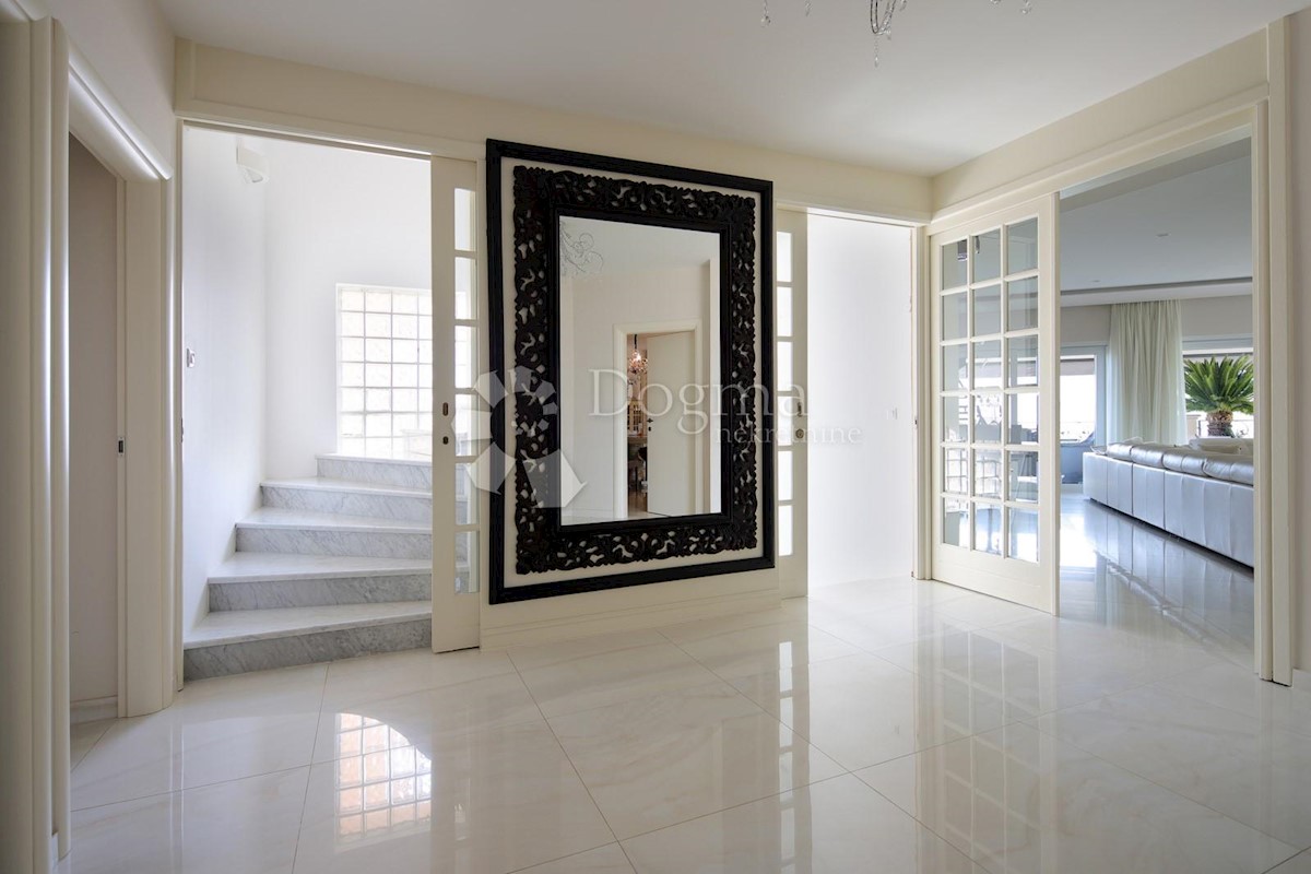 Casa In vendita - PRIMORSKO-GORANSKA  OPATIJA 