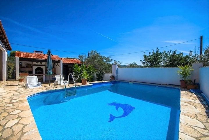 Maison à vendre 392 m² – Nečujam