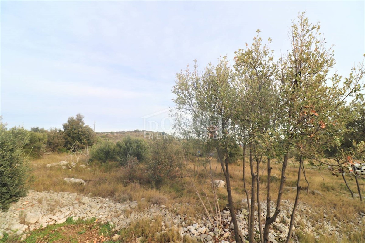 Land For sale - ŠIBENSKO-KNINSKA  ROGOZNICA 