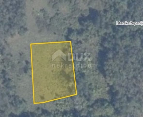 Pozemek na prodej 1601 m² – Buzet