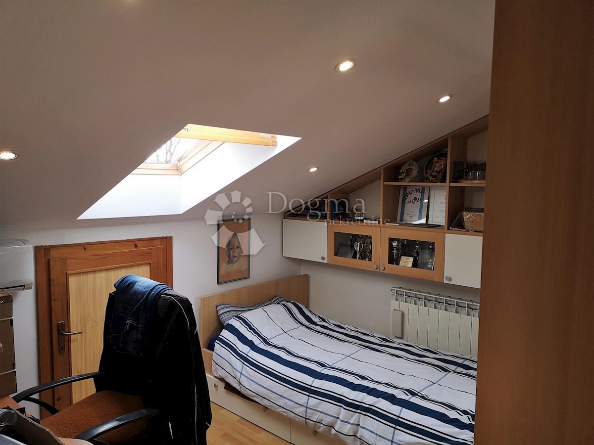 Apartment Zu verkaufen - PRIMORSKO-GORANSKA  KRK 