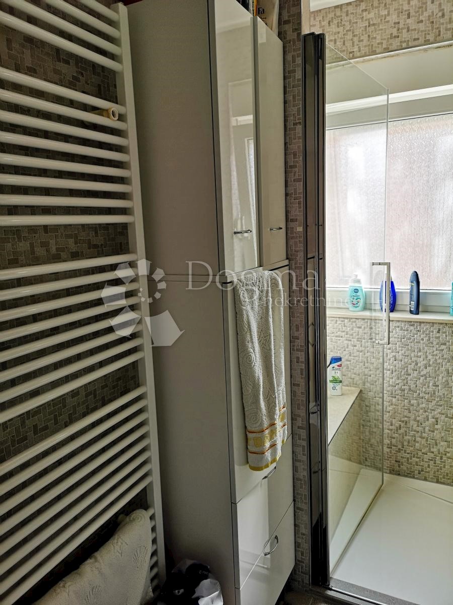Apartment Zu verkaufen - PRIMORSKO-GORANSKA  KRK 