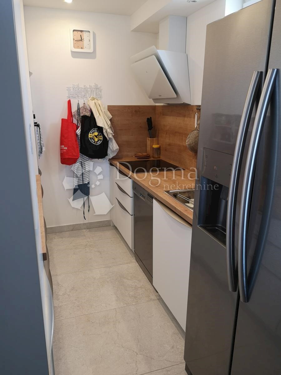 Apartment Zu verkaufen - PRIMORSKO-GORANSKA  KRK 