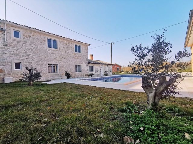 Haus zu verkaufen 220 m² – Višnjan