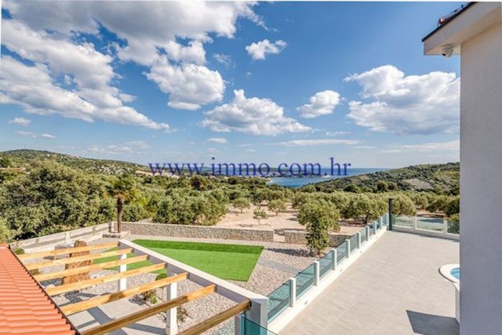Dům na prodej 300 m² – Rogoznica