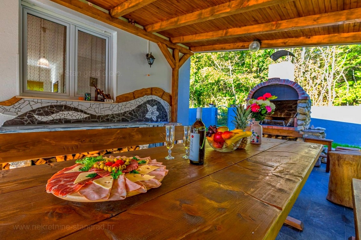 Haus Zu verkaufen - PRIMORSKO-GORANSKA  CRIKVENICA 