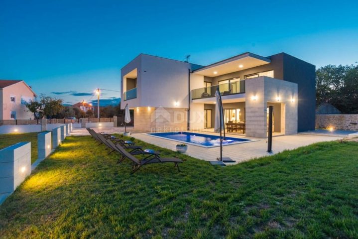 Maison à vendre 380 m² – Donje Raštane