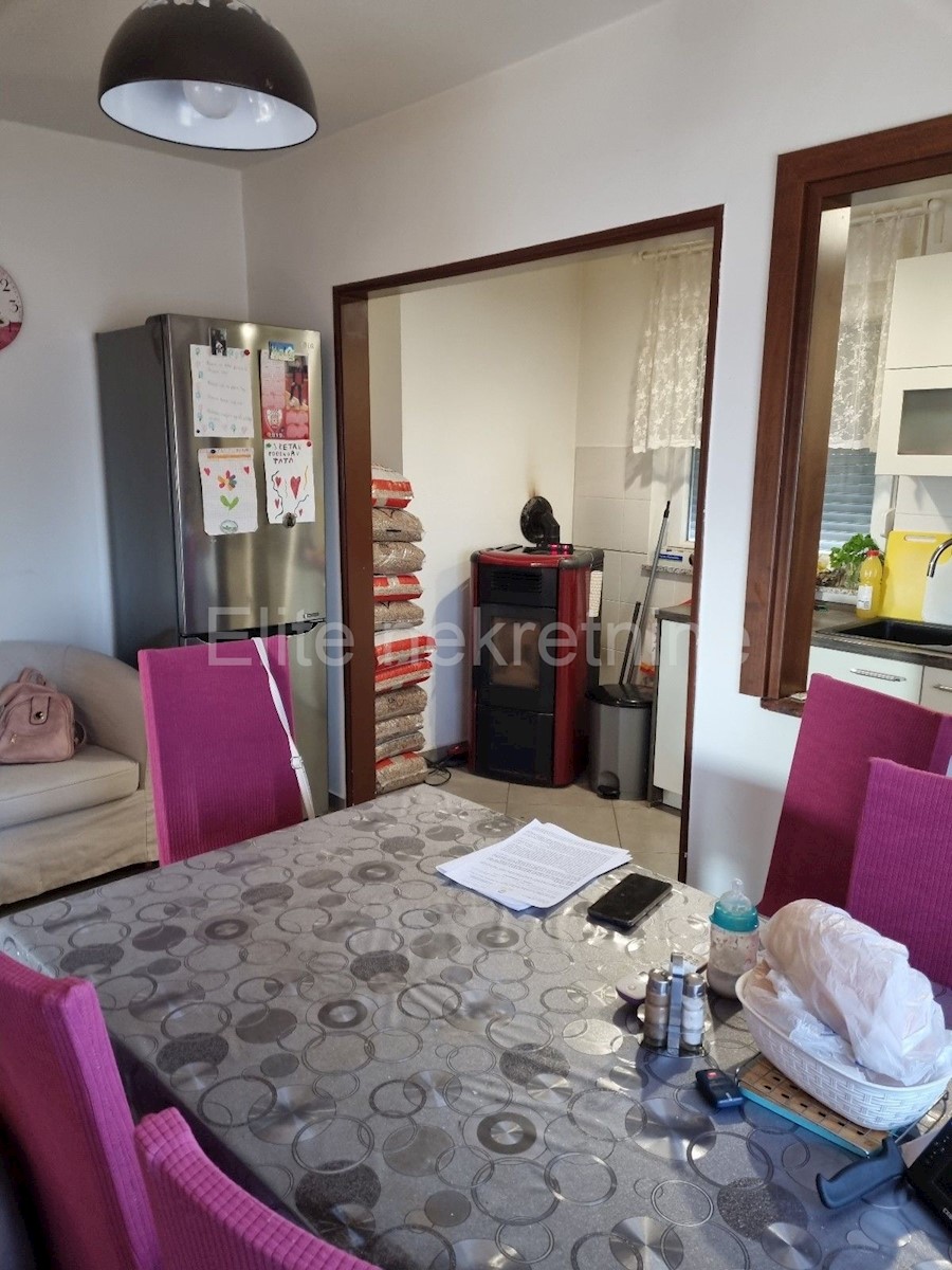 Apartmán Na predaj - PRIMORSKO-GORANSKA  BAKAR 