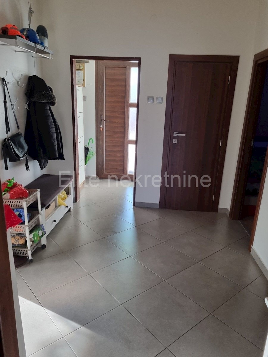 Apartmán Na predaj - PRIMORSKO-GORANSKA  BAKAR 