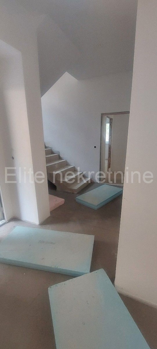 Flat For sale - ISTARSKA  KRŠAN 