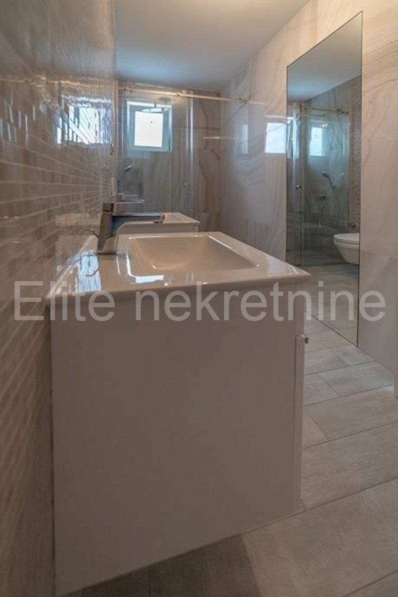 Appartement À vendre - PRIMORSKO-GORANSKA  KRK 