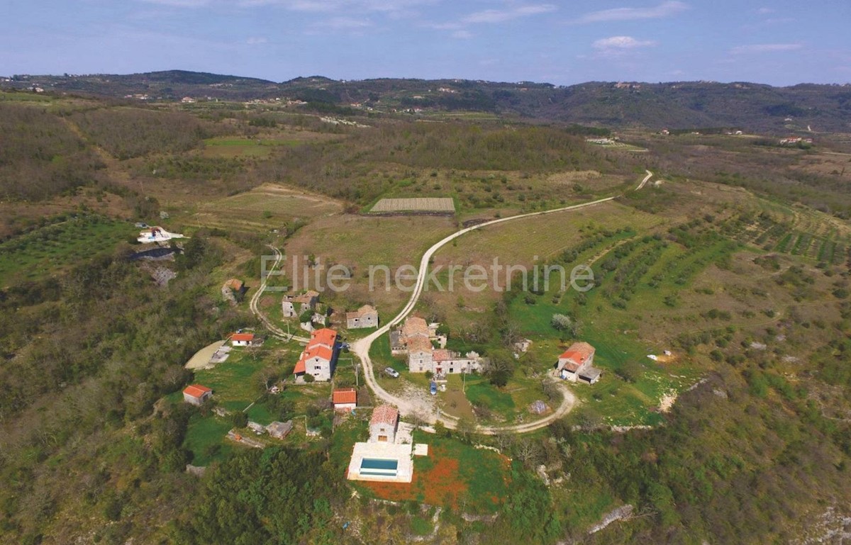 Land For sale - ISTARSKA  GROŽNJAN 