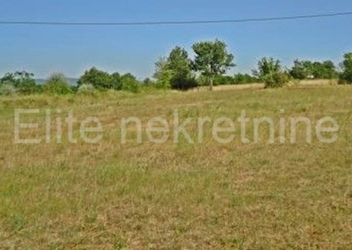 Land For sale - ISTARSKA  BALE 