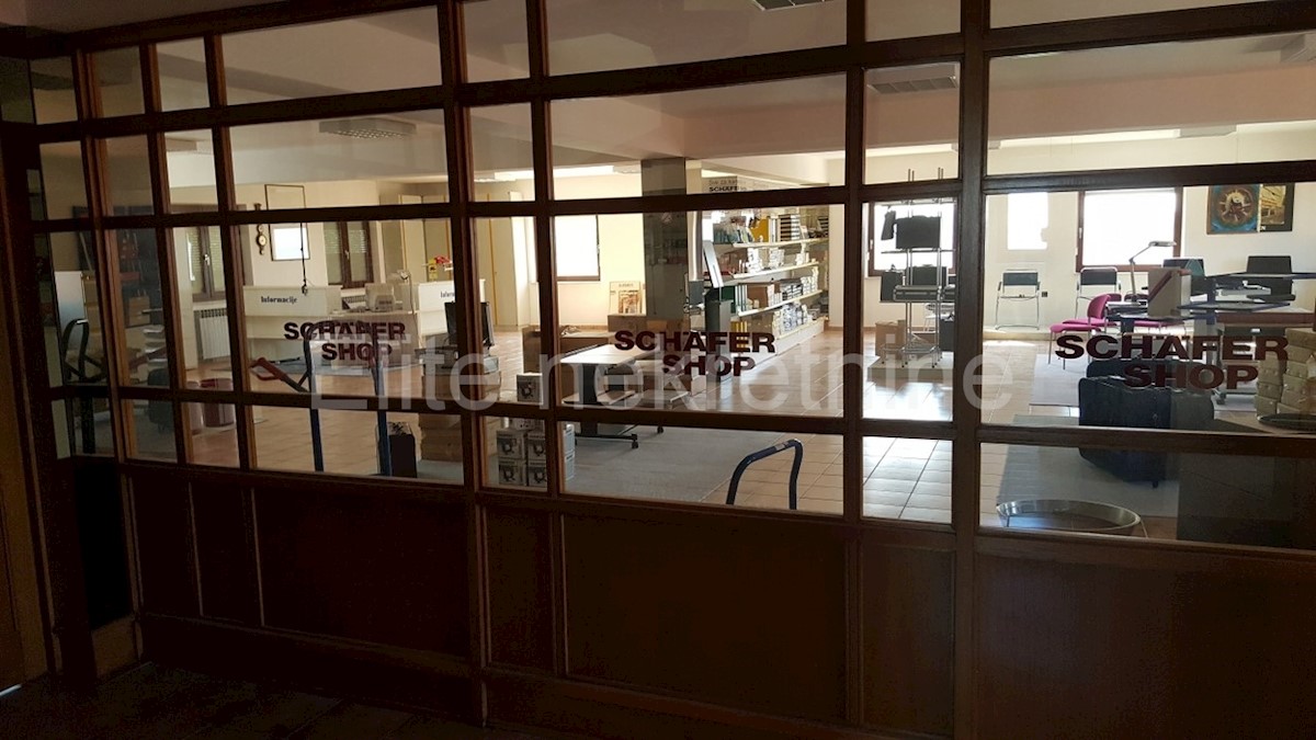 Business premises For sale - PRIMORSKO-GORANSKA  KOSTRENA 