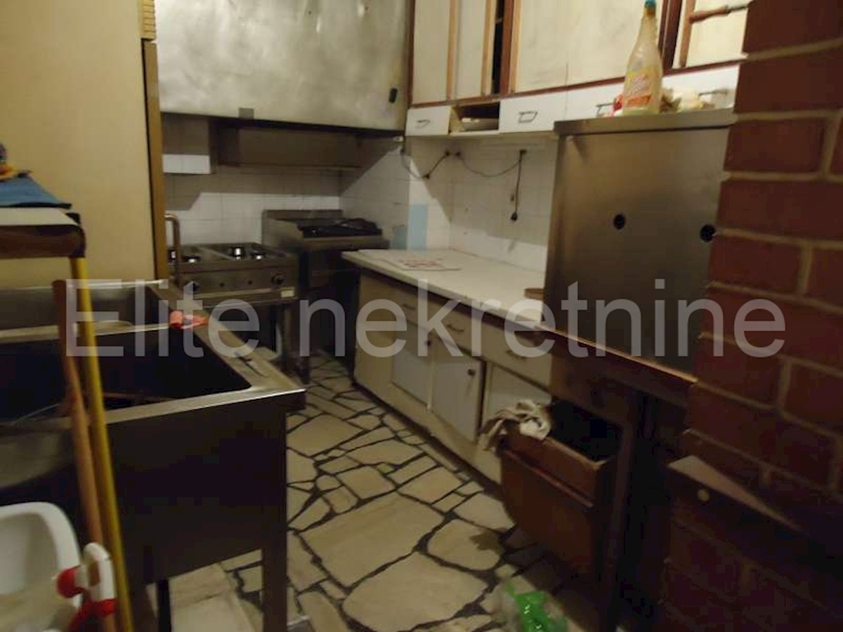 Business premises For sale - PRIMORSKO-GORANSKA  BAKAR 