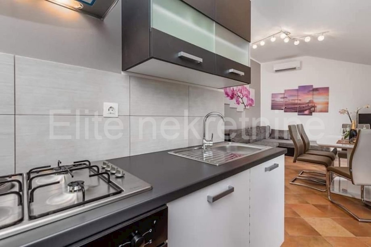 Flat For sale - PRIMORSKO-GORANSKA  BAKAR 