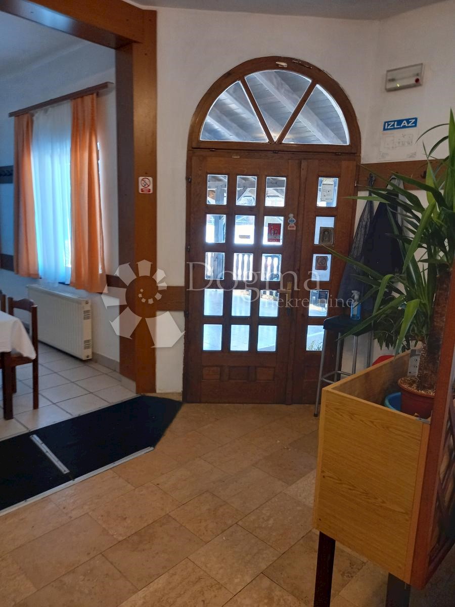 Lokal użytkowy Na sprzedaż - VARAŽDINSKA  IVANEC 