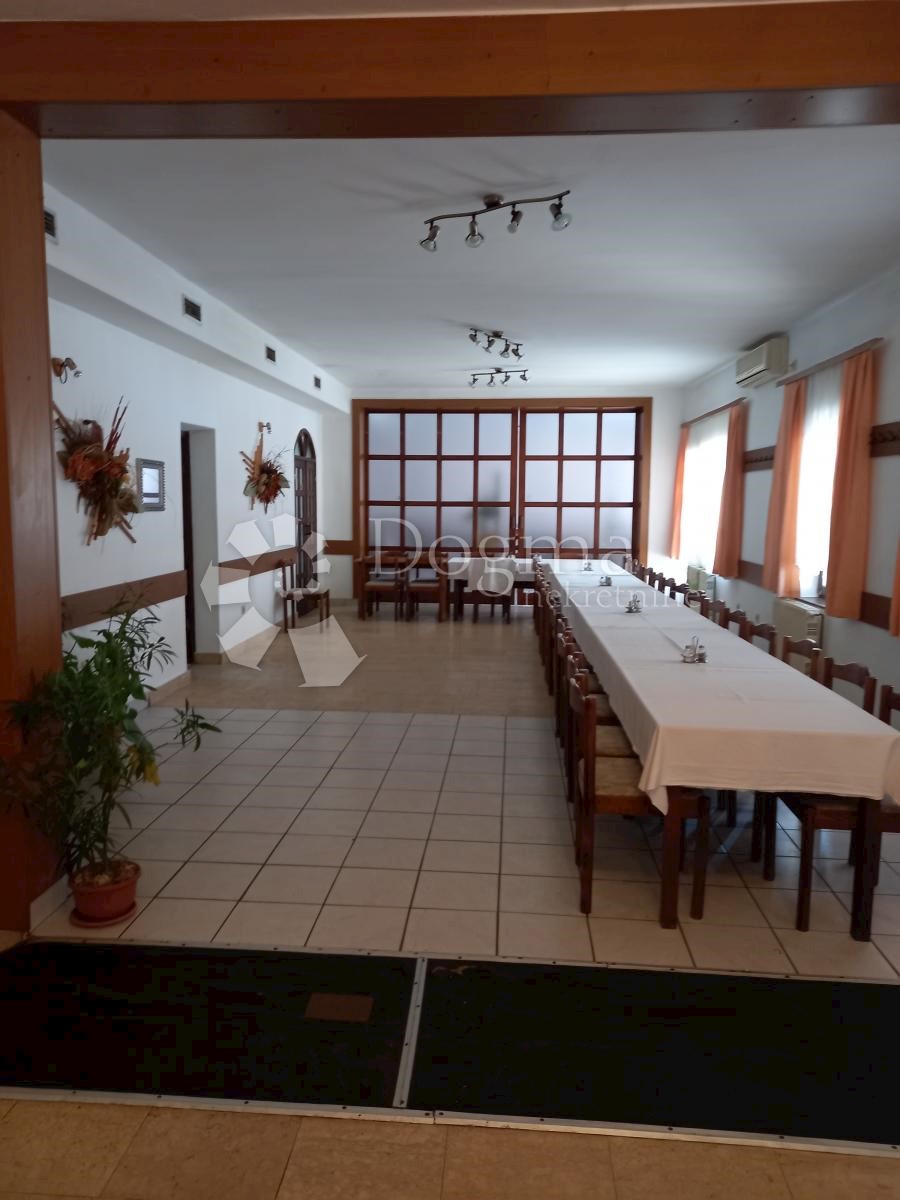 Lokal użytkowy Na sprzedaż - VARAŽDINSKA  IVANEC 