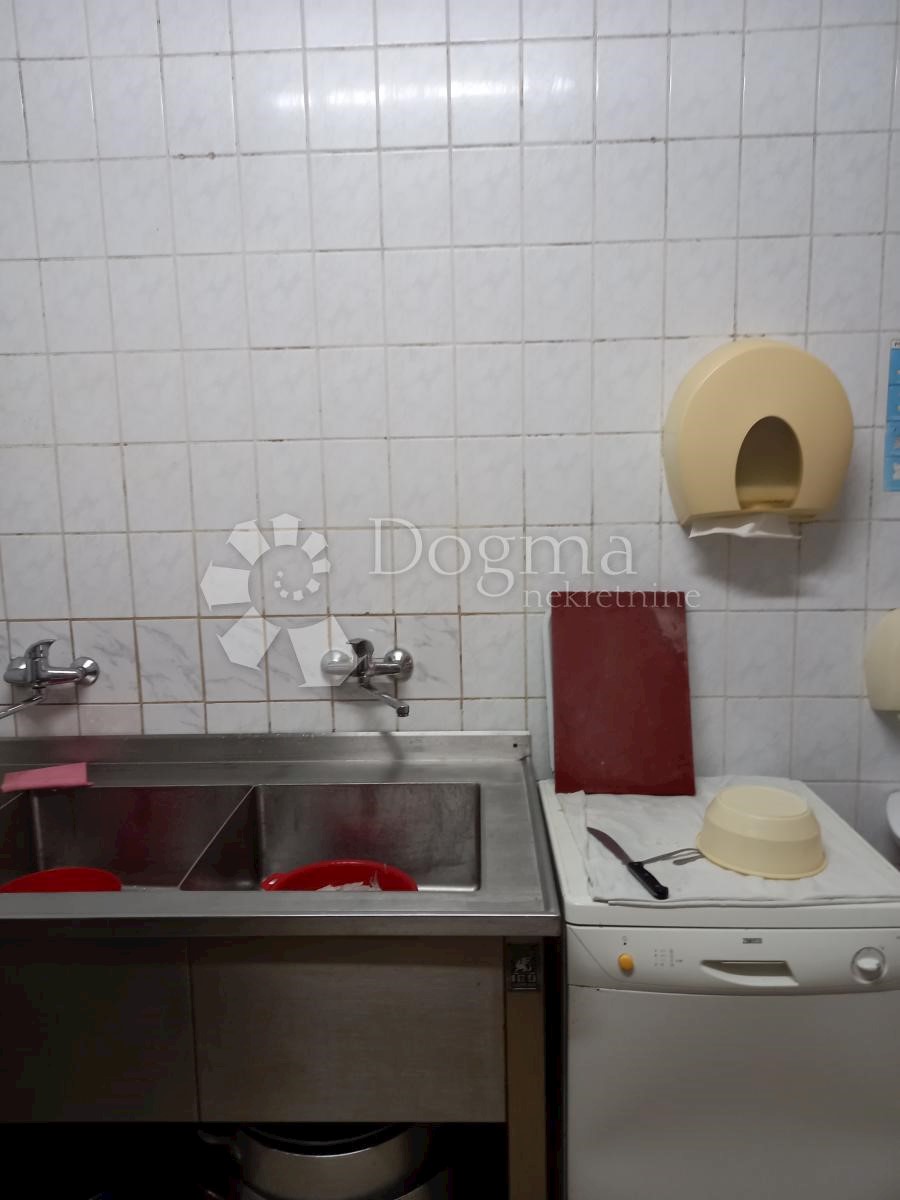 Lokal użytkowy Na sprzedaż - VARAŽDINSKA  IVANEC 