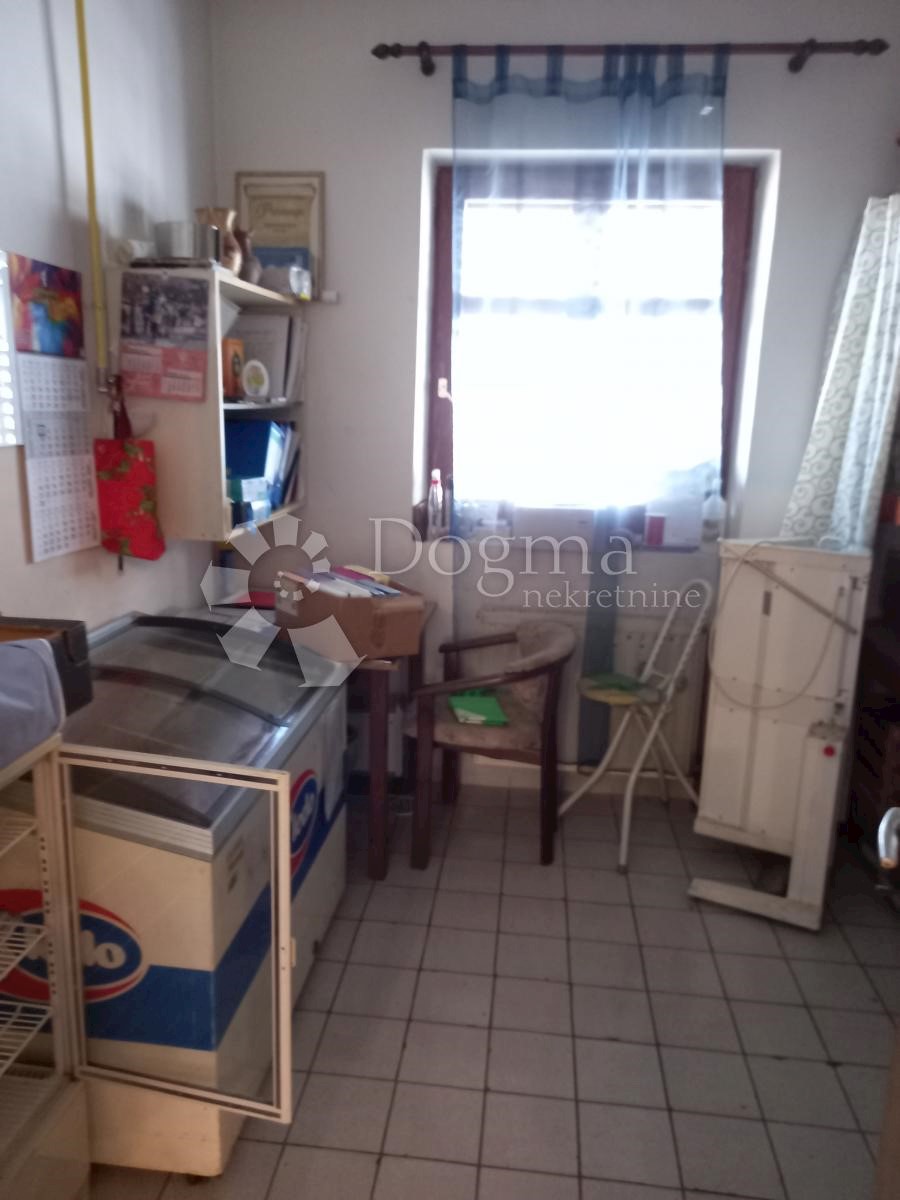 Lokal użytkowy Na sprzedaż - VARAŽDINSKA  IVANEC 