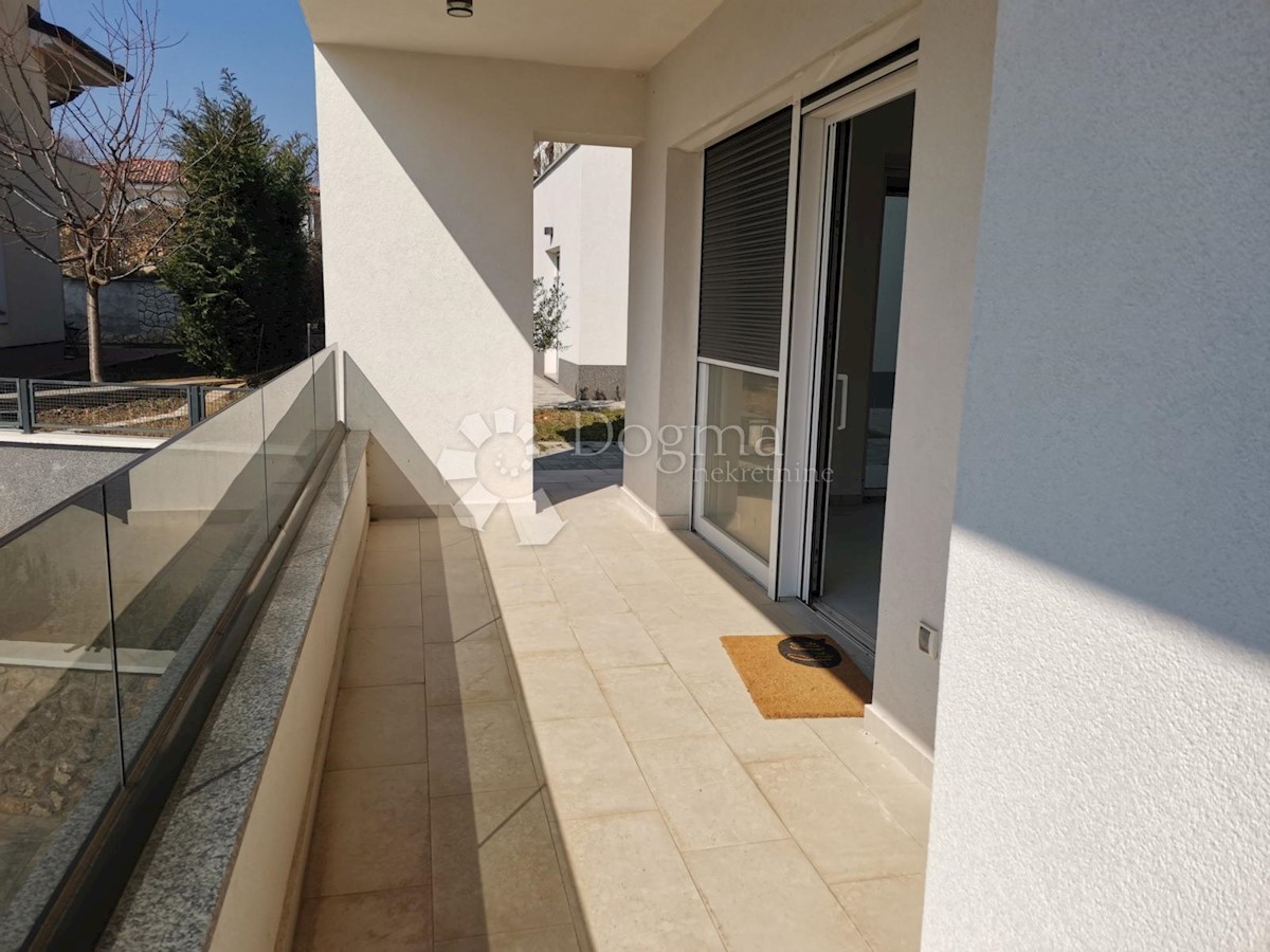 Apartmán Na prodej - PRIMORSKO-GORANSKA  KOSTRENA 