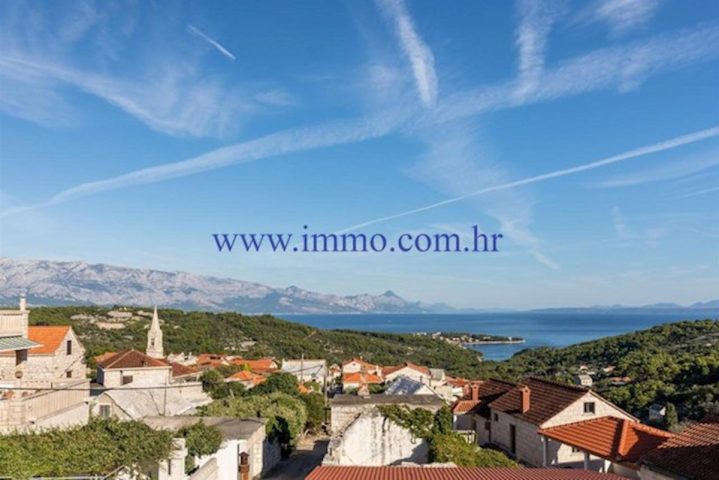 House for sale 120 m² – Brač