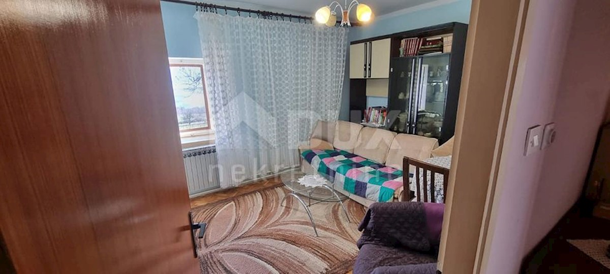 House For sale - ISTARSKA  PIĆAN 